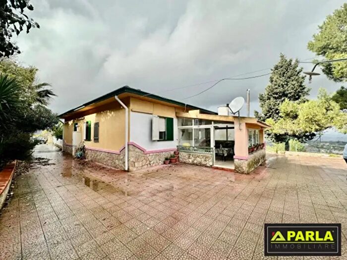 Casa con 5 locali in vendita in Canicatti'