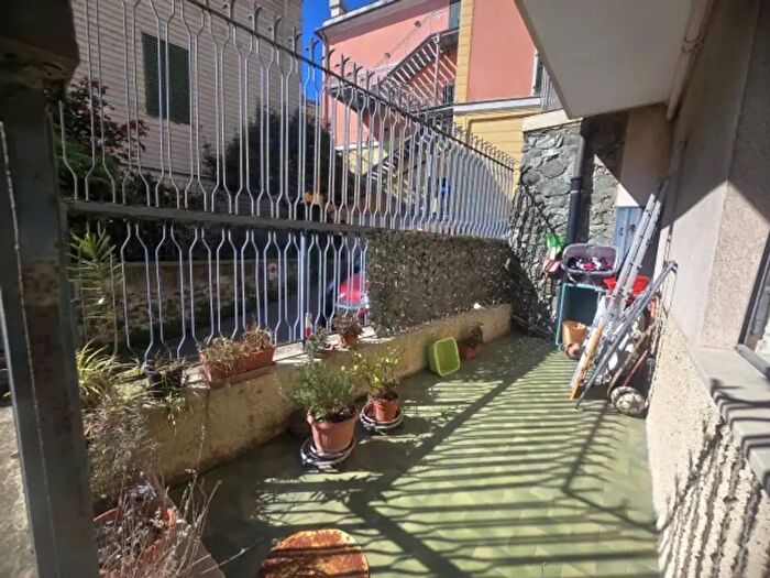 Appartamento quadrilocale in vendita in Via Francesco Ravaschio, Genova