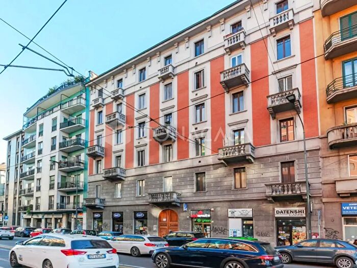 Appartamento bilocale in vendita in Viale Corsica, Milano