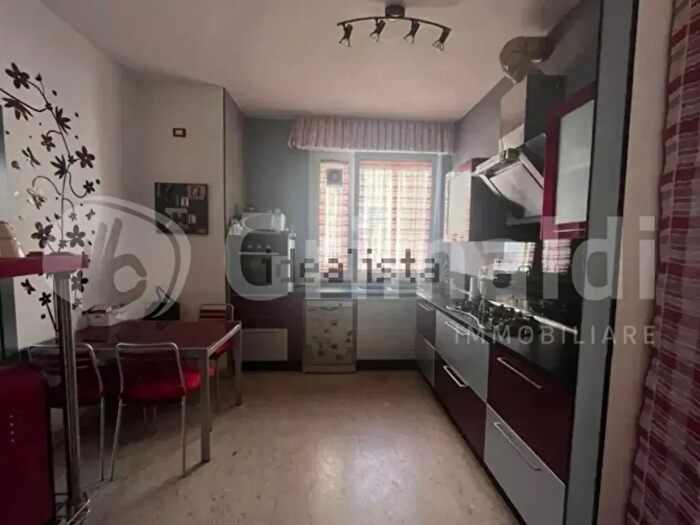 Appartamento con 6 locali in vendita in Livorno