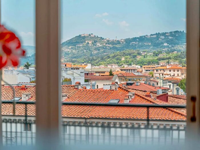 Appartamento monolocale in affitto in Viale Giacomo Matteotti a, Firenze