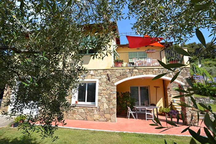 Casa trilocale in vendita in Soldano