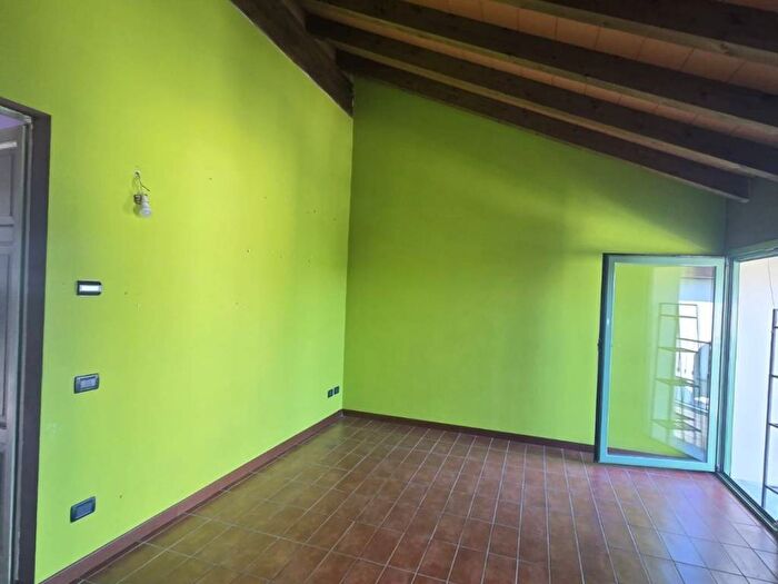 Appartamento trilocale in affitto in San Pedretto, Castelvetro Piacentino