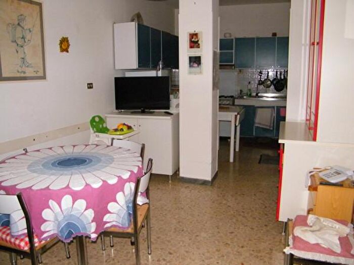 Appartamento quadrilocale in vendita in Piazza SantAngelo, Guarcino