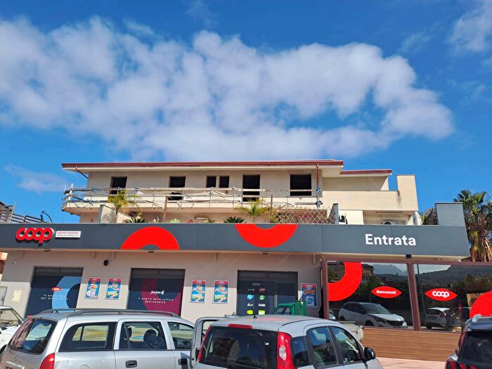 Appartamento quadrilocale in vendita in Stretto Primo Fondaconuovo, Barcellona Pozzo Di Gotto