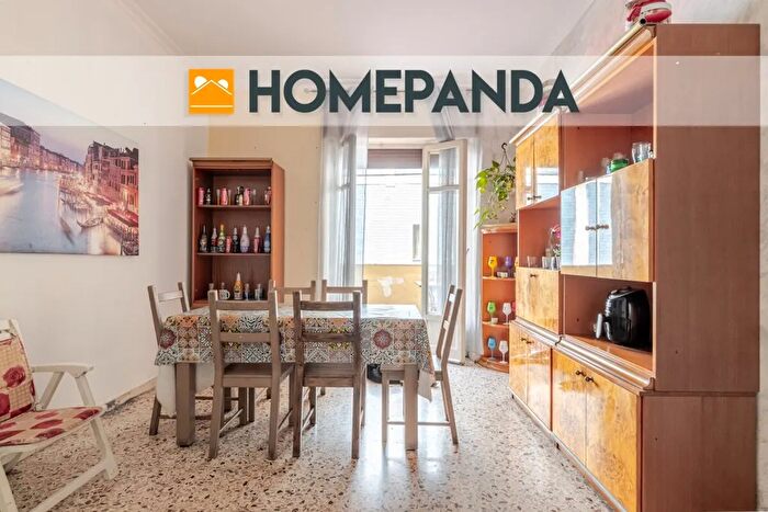 Appartamento quadrilocale in vendita in Via San Pietro B, Catania