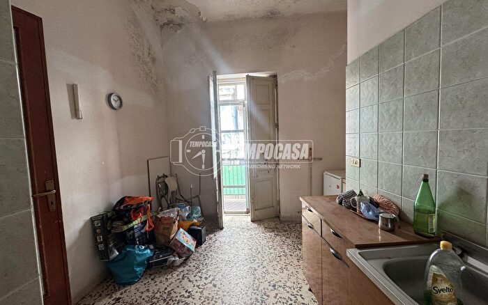 Casa con 5 locali in vendita in Via Crotone, Messina