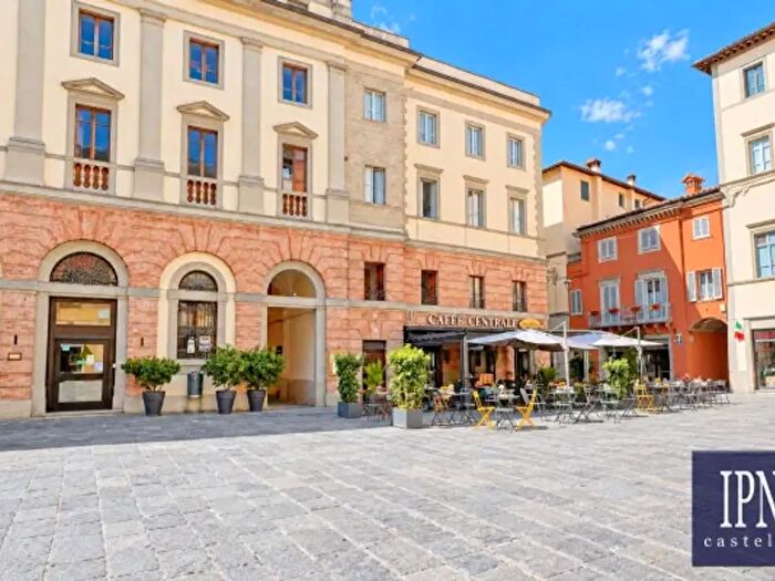 Appartamento con 6 locali in vendita in Piazza Giacomo Matteotti, Umbertide