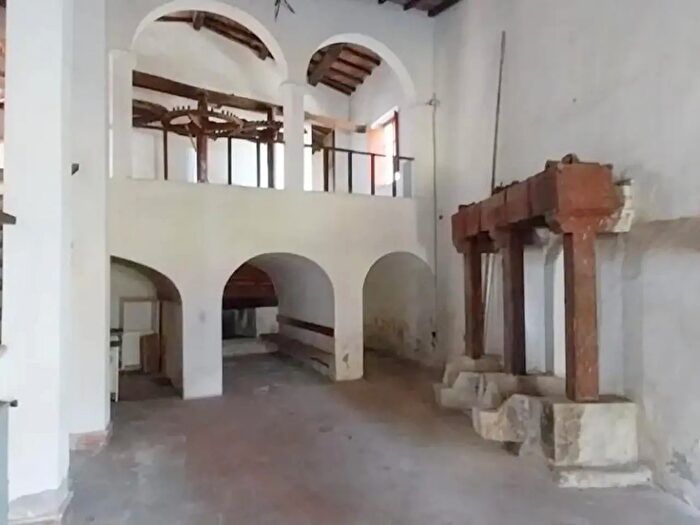 Casa con 5 locali in vendita in Camaiore