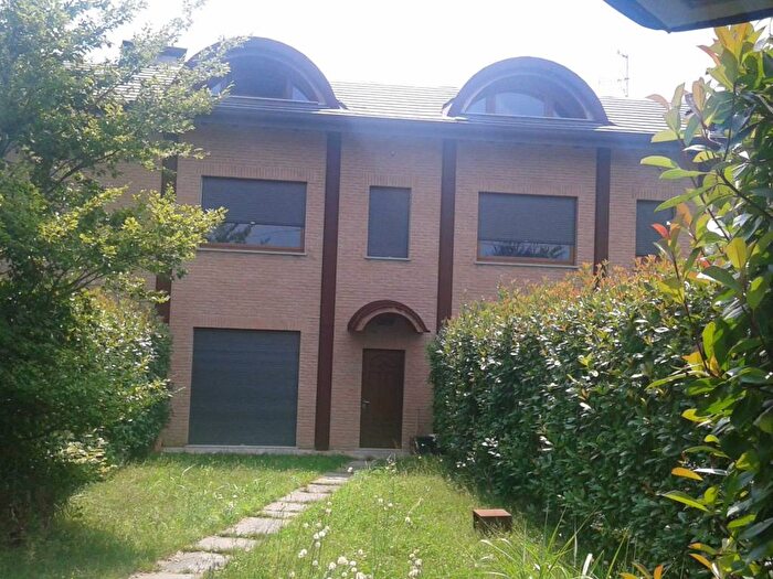 Casa trilocale in affitto in Via Samarate, Madonna Regina, Busto Arsizio