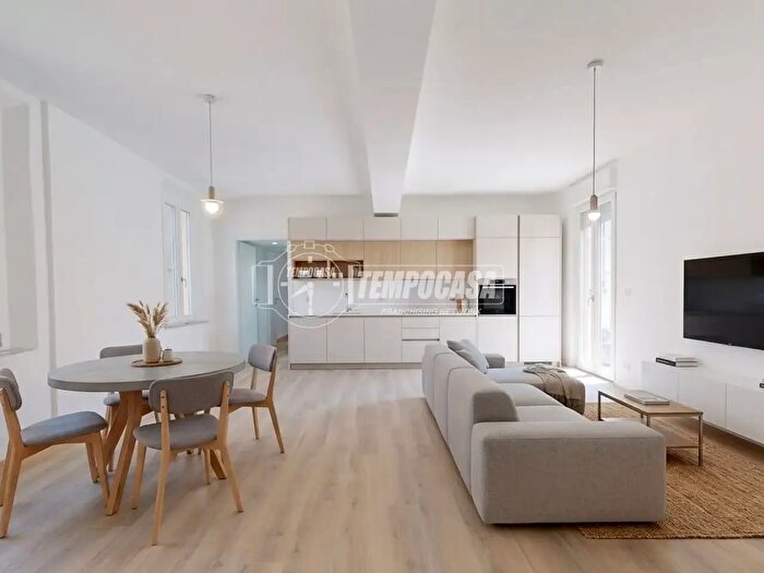 Appartamento quadrilocale in vendita in Via Anton Maria Viani, Mantova