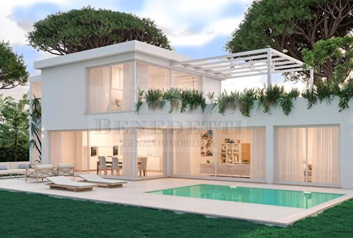 Casa con 10 locali in vendita in Via Bugneta, Pietrasanta