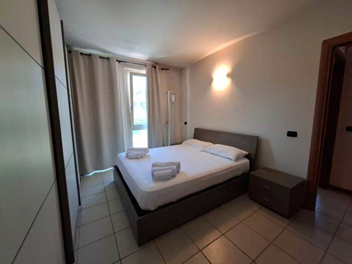 Appartamento trilocale in affitto in Via Guglielmo Marconi, Paratico