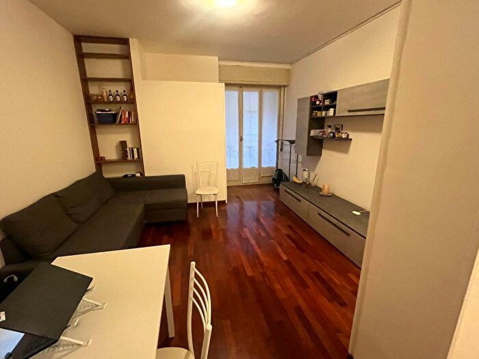 Appartamento trilocale in affitto in Via delle Stelline, Frua, Milano