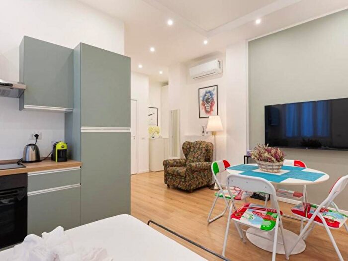 Appartamento bilocale in affitto in Via Val Bregaglia, Piazzale Siena, Milano