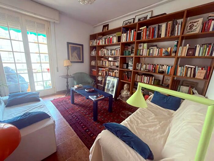 Appartamento trilocale in vendita in Via di Novoli, Firenze