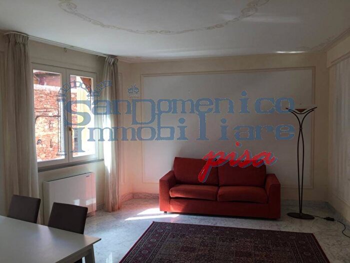 Appartamento quadrilocale in affitto in Piazza San Luca, San Francesco, Pisa