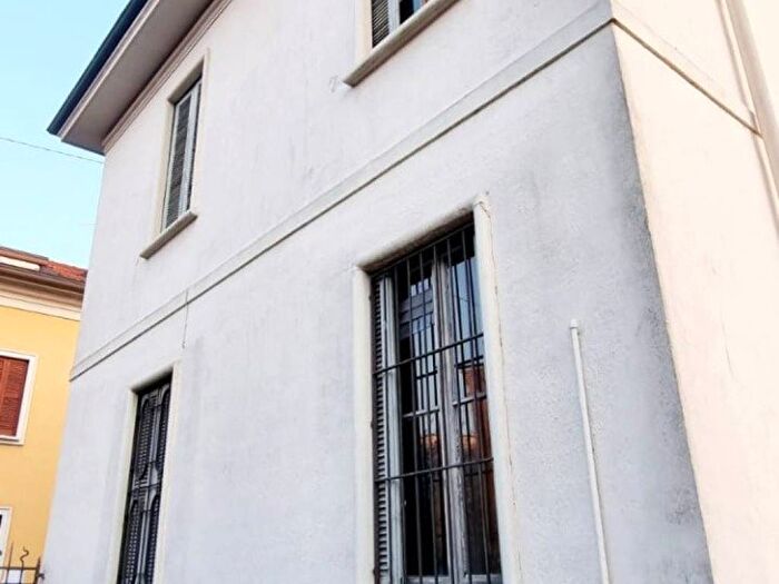 Casa con 5 locali in affitto in Viale Brianza, Meda