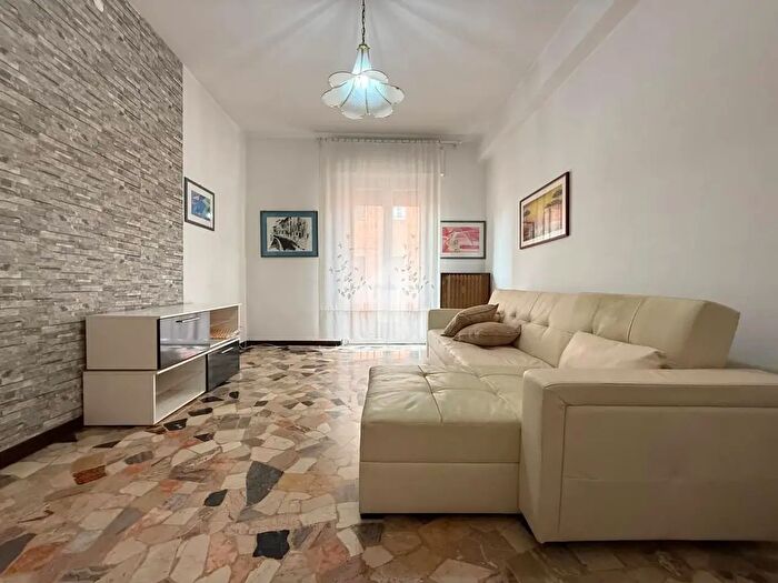 Appartamento bilocale in vendita in Via Luigi Settembrini, Brescia