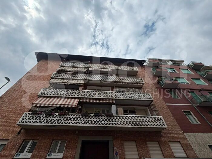 Appartamento bilocale in vendita in Via Frinco, Torino