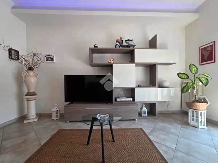 Appartamento trilocale in vendita in Via Ivrea, Rivoli