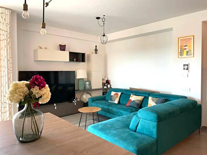 Appartamento con 5 locali in vendita in Via Giuseppe Verdi, Soverato