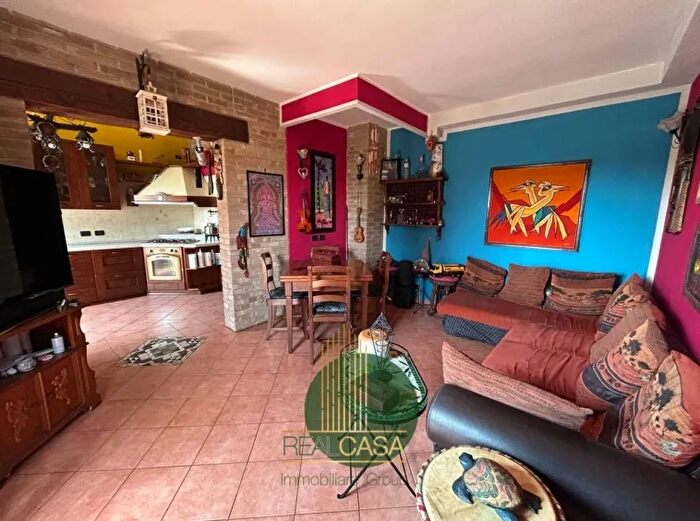 Appartamento bilocale in vendita in Via Fagnana, Buccinasco