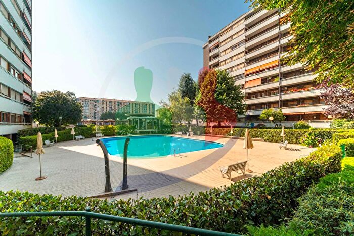 Appartamento quadrilocale in vendita in Via Piacenza, Torino