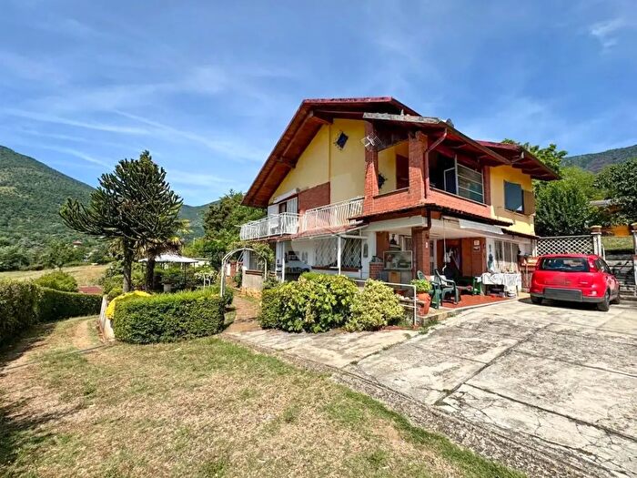 Casa con 7 locali in vendita in Via Ritano, Val Della Torre
