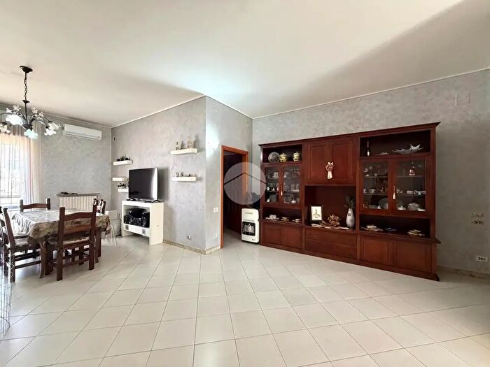 Appartamento quadrilocale in vendita in Viale dei Cedri, Qualiano
