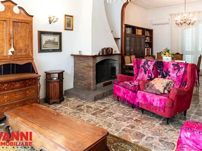 Appartamento con 5 locali in vendita in Viale della Repubblica, Cecina