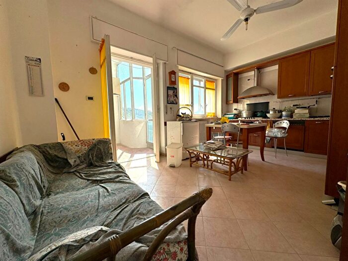 Appartamento quadrilocale in affitto in Catanzaro