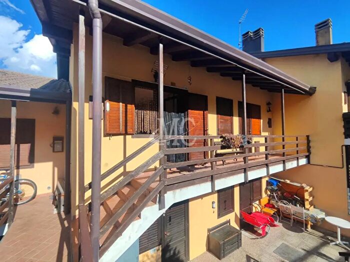 Appartamento quadrilocale in vendita in Frazione Brozzi Ilaresi, Vallarsa