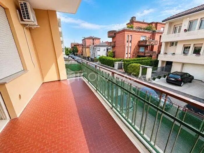 Appartamento con 5 locali in vendita in Via Arrigo Boito, Vicenza