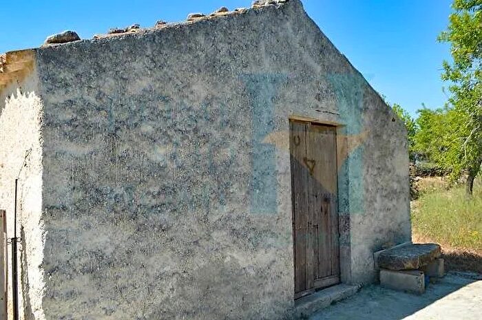 Casa in vendita in Ispica, Noto