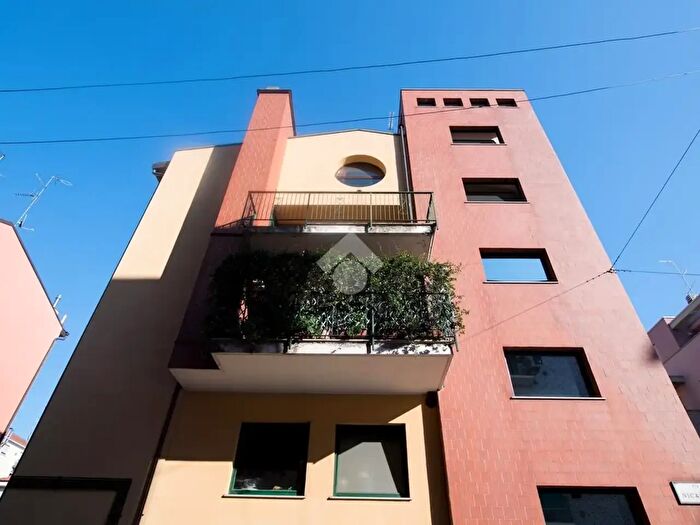 Appartamento bilocale in affitto in Via Nicastro, Milano