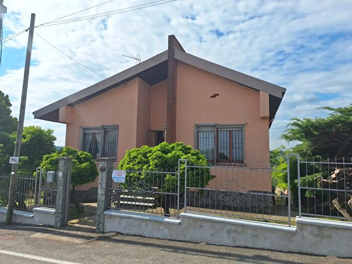 Casa trilocale in vendita in Via Fratelli Bandiera, Coniolo