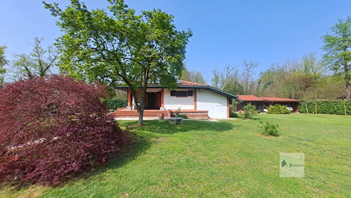 Casa trilocale in affitto in Cascina Regina, Robecchetto Con Induno