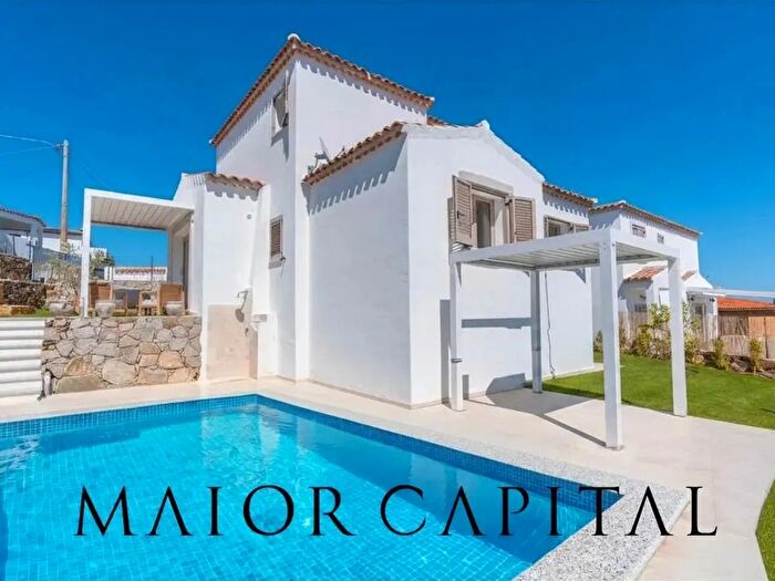 Casa con 5 locali in vendita in Budoni