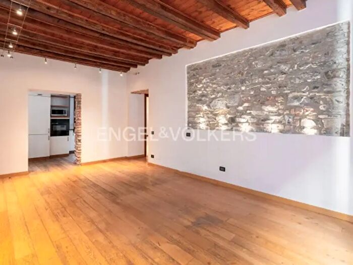 Appartamento quadrilocale in vendita in Via Bernardino Luini, Como