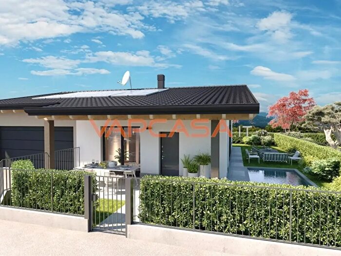 Casa quadrilocale in vendita in Via Franco Bonari, Palazzolo SullOglio