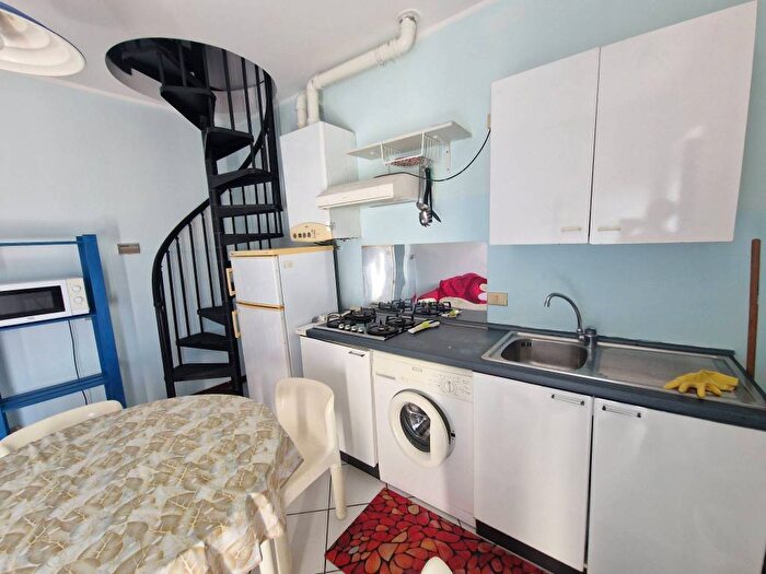 Appartamento trilocale in affitto in Via Luigi Robecchi Bricchetti, Stazione Ticinello, Pavia