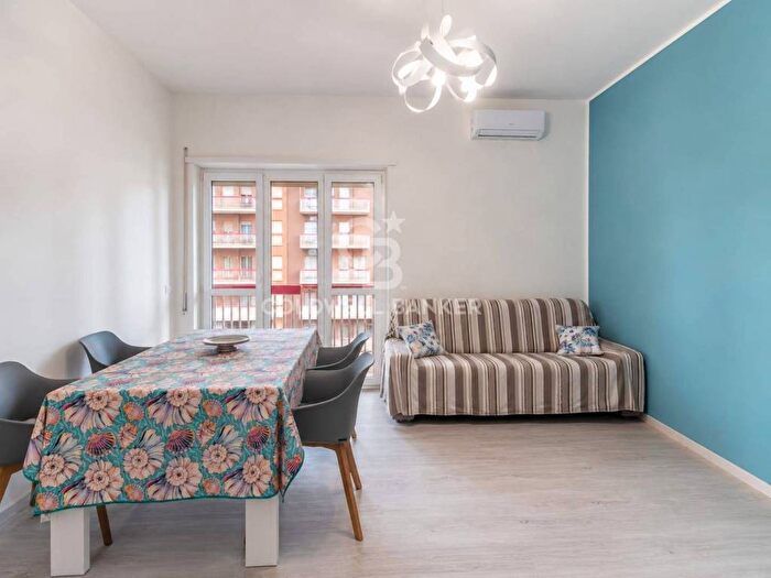 Appartamento trilocale in affitto in Viale Andrea Doria, Lido di Tarquinia, Tarquinia