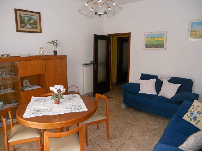 Appartamento trilocale in affitto in Via del Giordano, Porta Mosa, Cremona