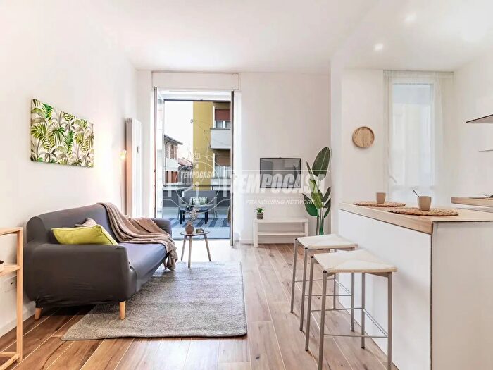 Appartamento trilocale in vendita in Via Solferino, Lissone