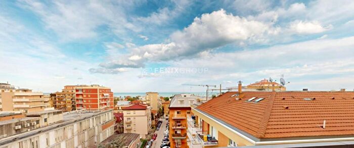 Appartamento con 5 locali in vendita in Viale Alcide De Gasperi, San Benedetto Del Tronto