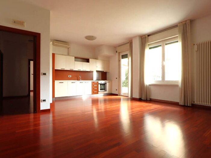 Appartamento trilocale in affitto in Via Battaglione Monte Berico, Centro Storico, Vicenza