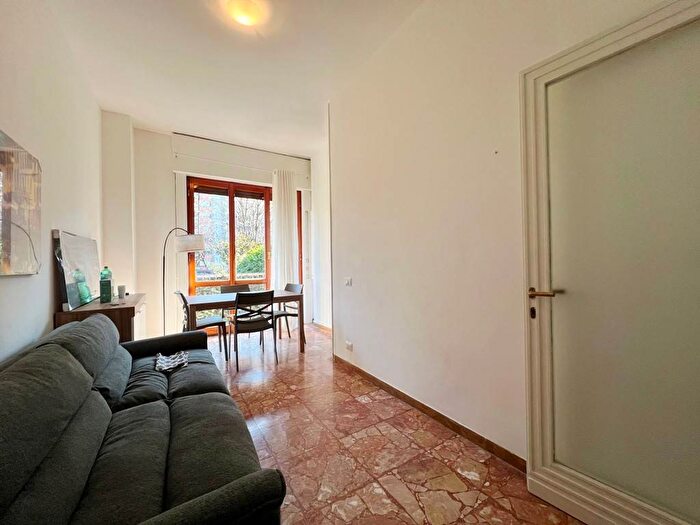 Appartamento quadrilocale in affitto in Via Pergine, Monte Stella, Milano