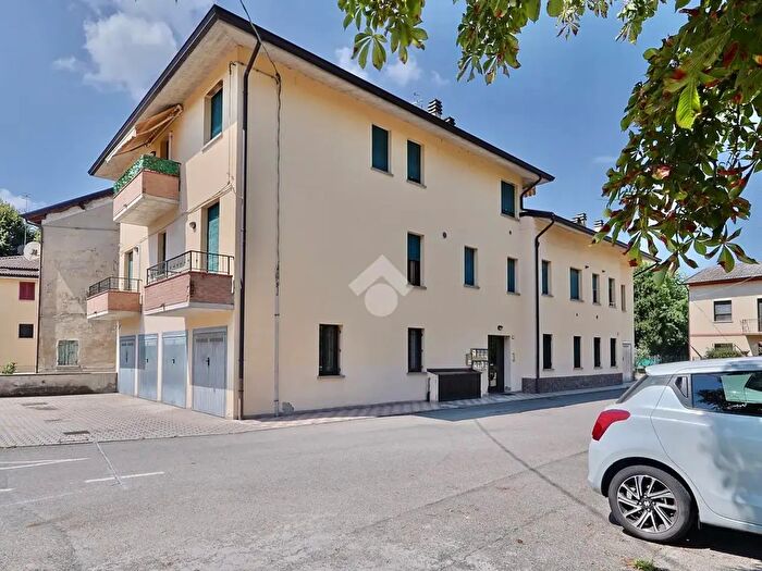 Appartamento bilocale in vendita in Via Arno, Reggio nell'Emilia