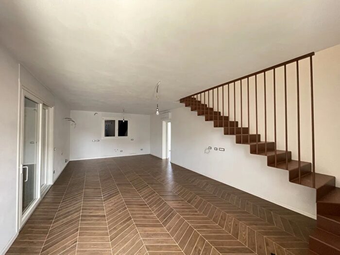 Casa quadrilocale in vendita in Suzzara